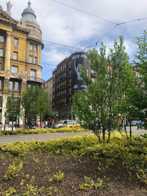 O&B Apartman Budapest Esterno foto
