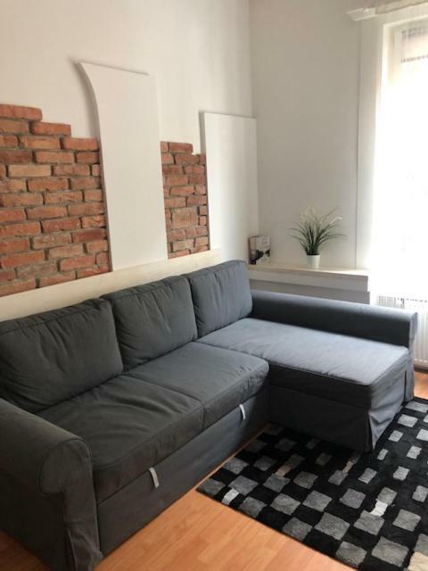 O&B Apartman Budapest Esterno foto