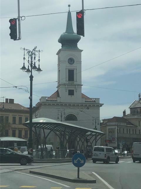O&B Apartman Budapest Esterno foto