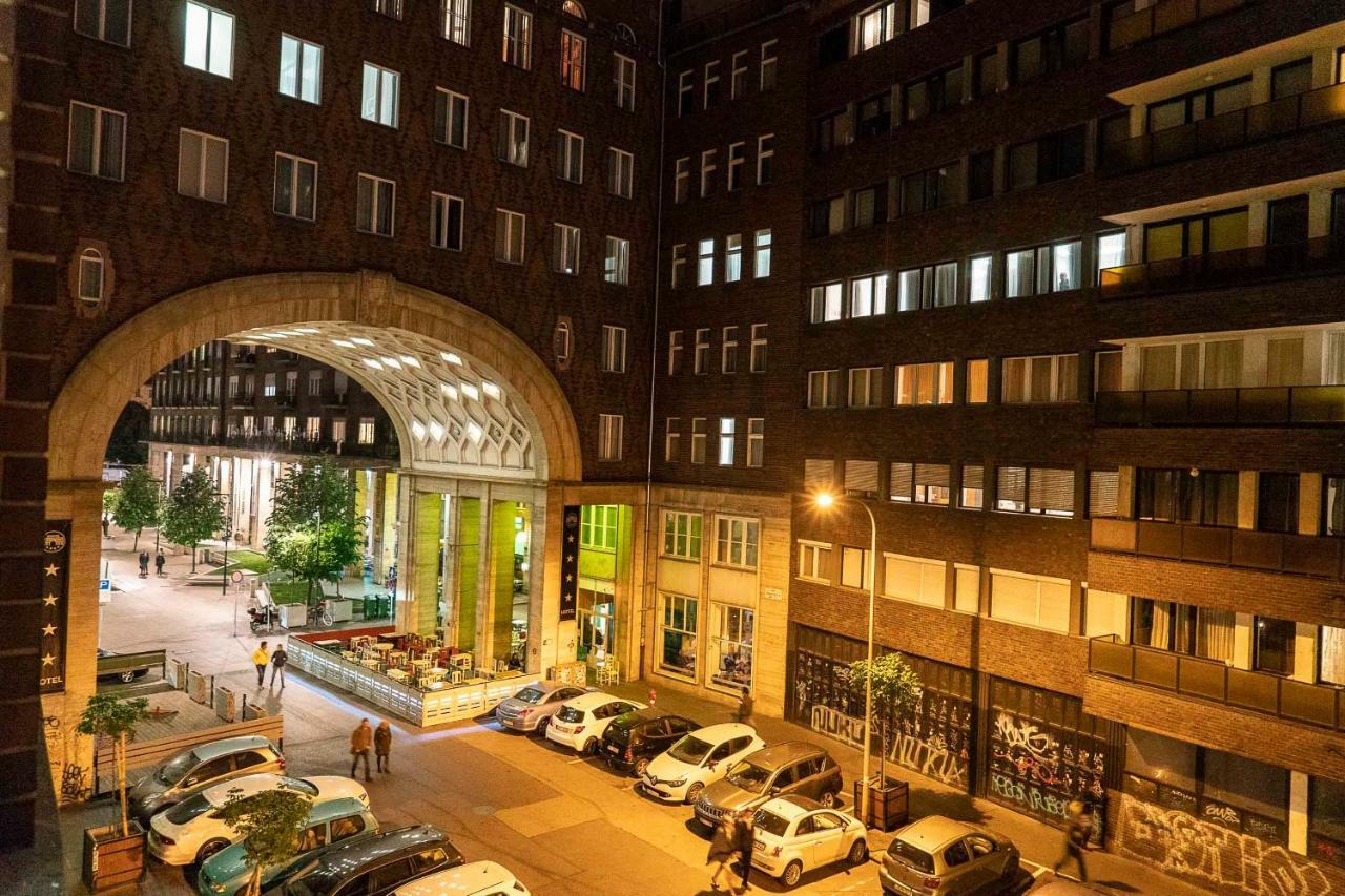 O&B Apartman Budapest Esterno foto