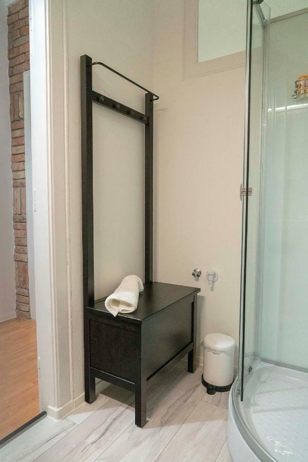 O&B Apartman Budapest Esterno foto